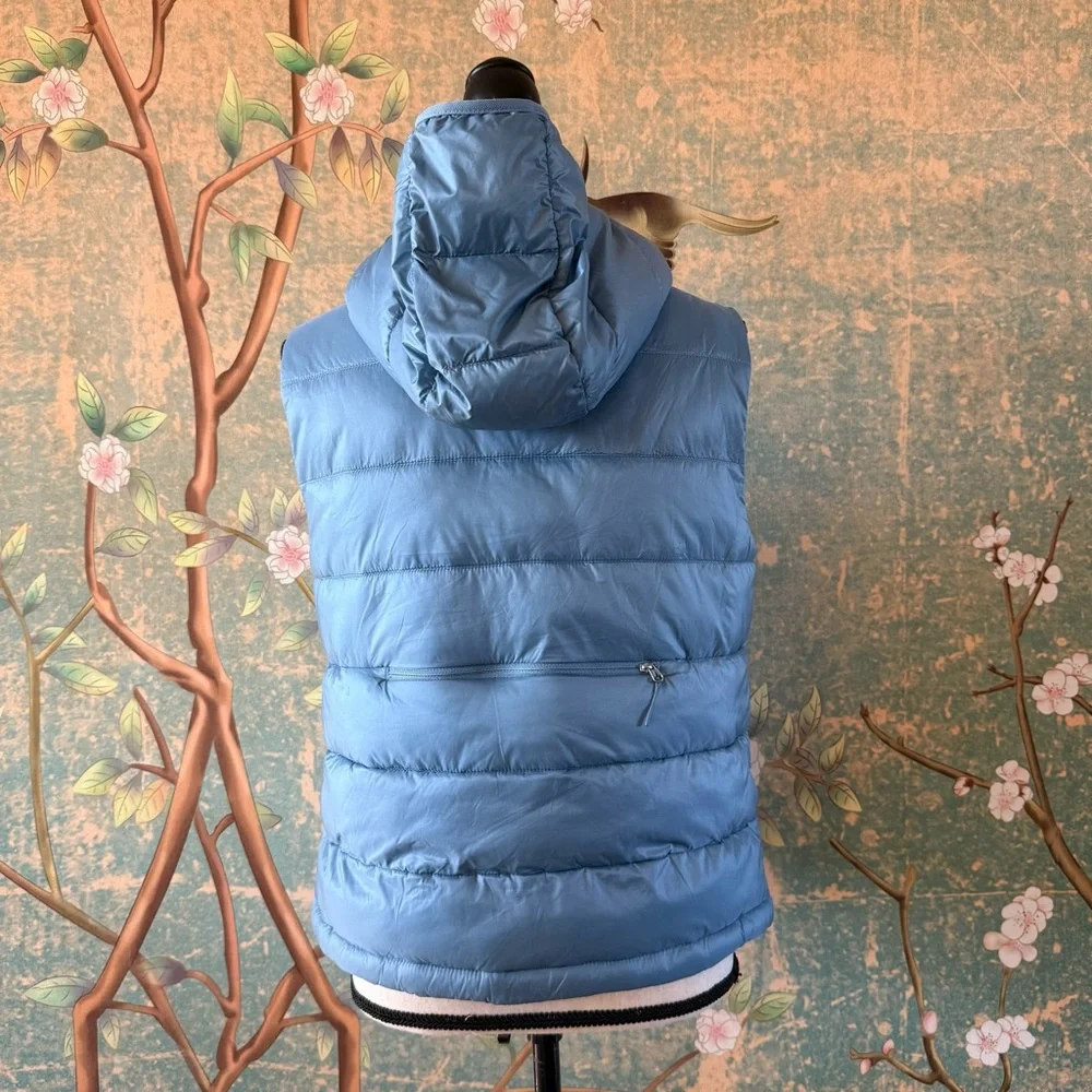 Athleta Aire Puffer Vest Size Small in Coastal Blue - Picture 4 of 16